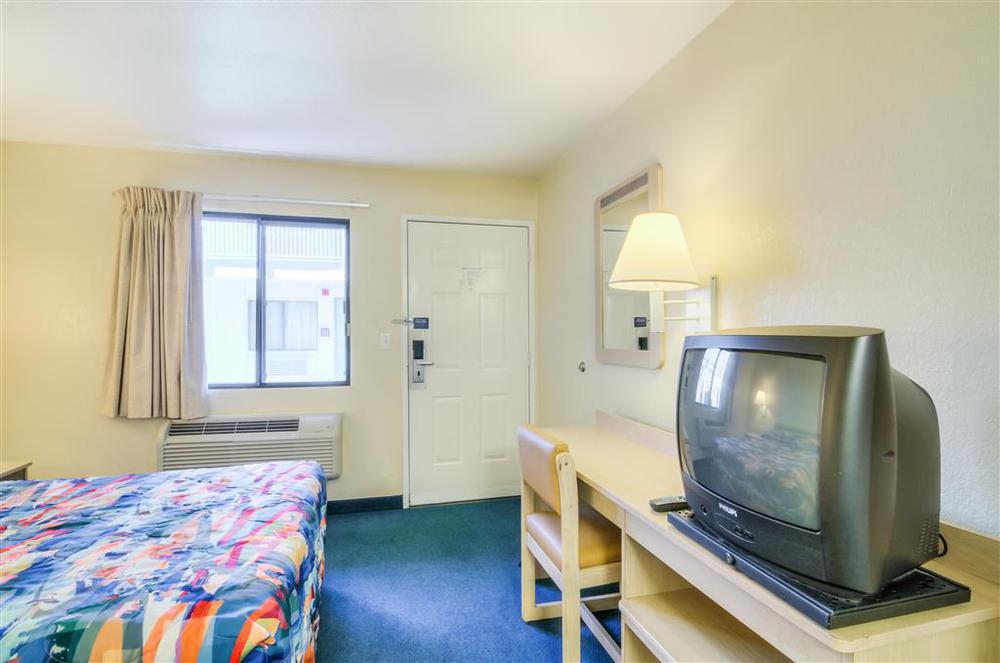 Motel 6-Schiller Park, Il - Chicago O'Hare Room photo