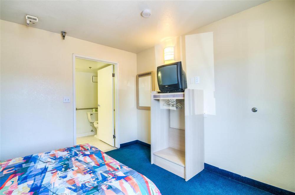 Motel 6-Schiller Park, Il - Chicago O'Hare Room photo